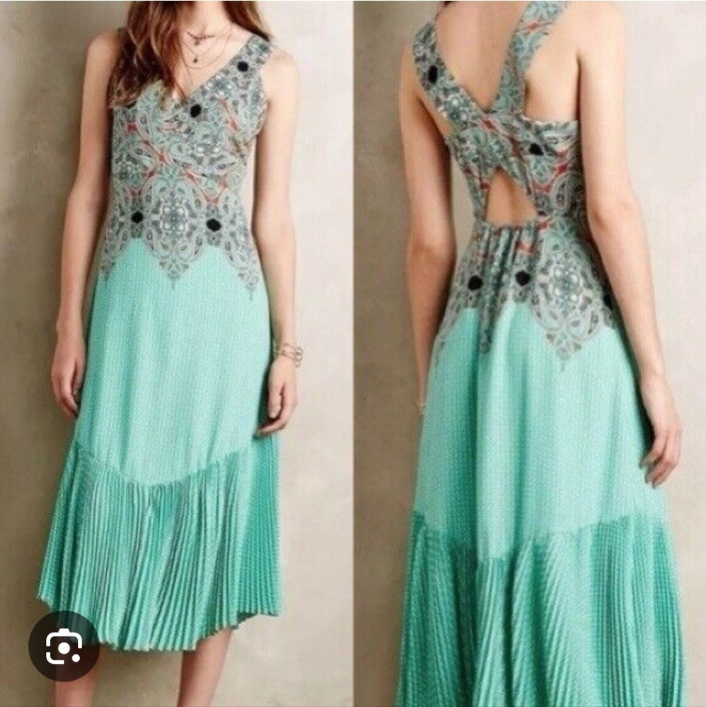 Anthropologie Maeve Sleeveless Mint Green V-Neck Embroidered Midi Dress EUC SIZE